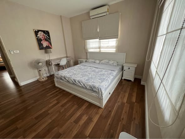 bedroom of Manthana Onnut-Wongwaen 4