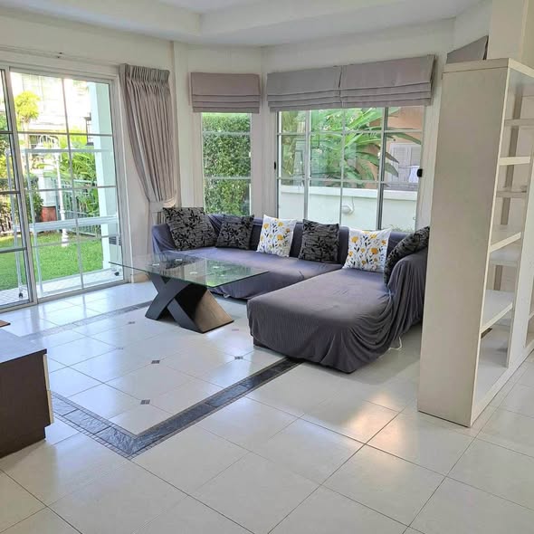 living room and bedroom and room interior of Manthana Onnut-Wongwaen 4