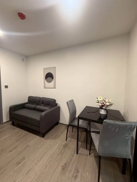 living room of Maroon Ratchada 32 (สำนักงานขาย)