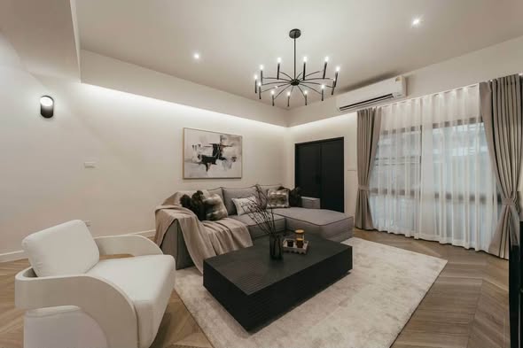 bedroom and living room of MARU Ekkamai 2
