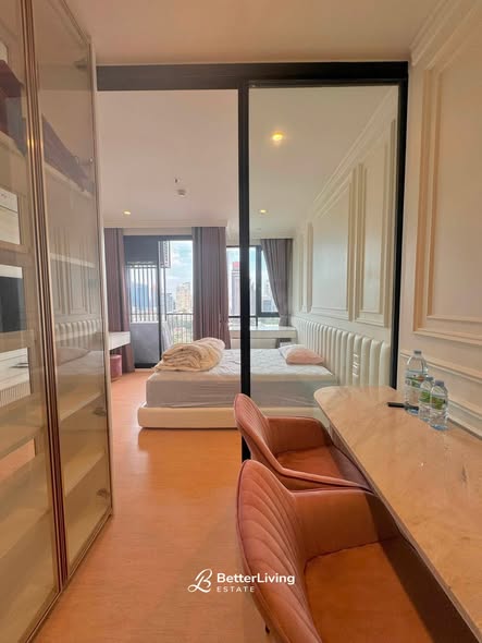 bedroom and room interior of MARU Ekkamai 2