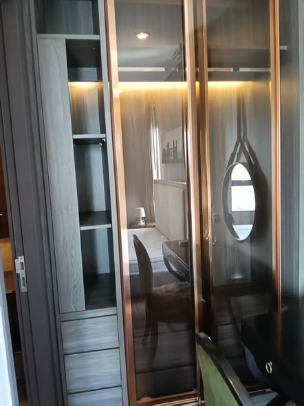 room interior of MARU Ekkamai 2
