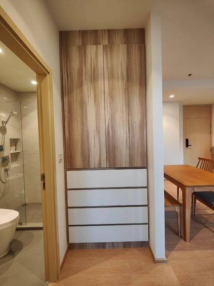 room interior and bathroom of MARU Ekkamai 2
