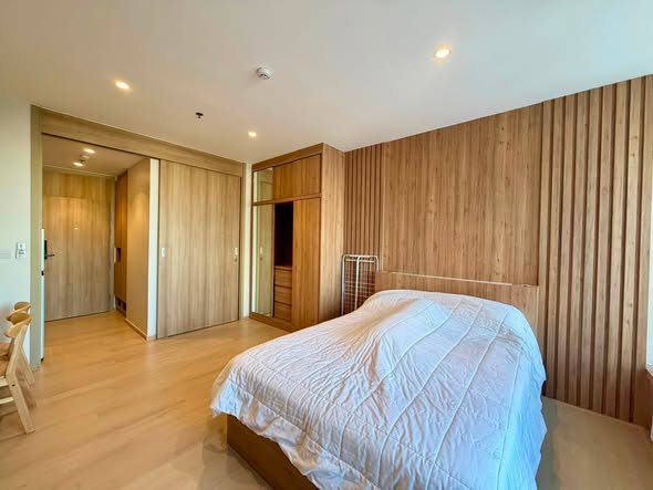 bedroom and room interior of Maru Ladprao 15 : มารุ ลาดพร้าว 15