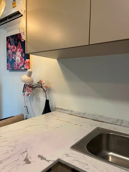 kitchen of Maxxi Prime Sutthisan Condo