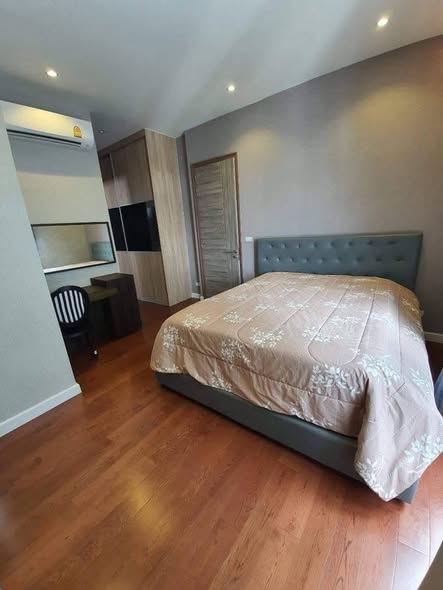 bedroom of Mayfair Place Sukhumvit 50