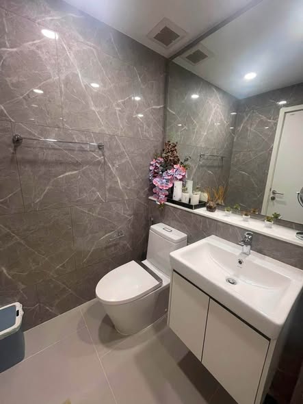 bathroom of แมสซารีน รัชโยธิน | Mazarine Ratchayothin by Grand Unity
