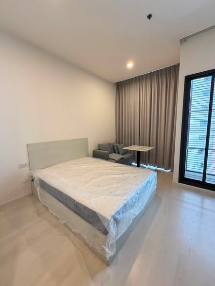 bedroom of แมสซารีน รัชโยธิน | Mazarine Ratchayothin by Grand Unity