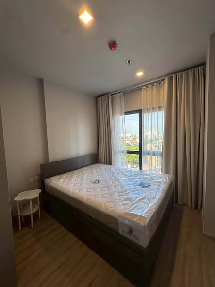 bedroom of Metris Lat Phrao