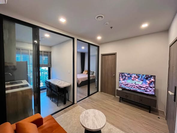 bedroom and living room and room interior of Metris Lat Phrao
