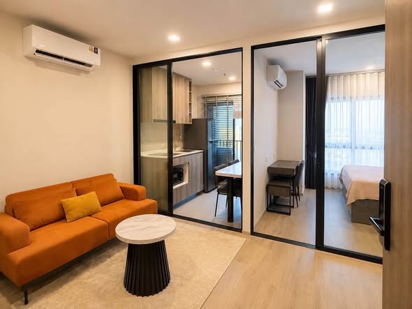 bedroom and living room and room interior of Metris Lat Phrao