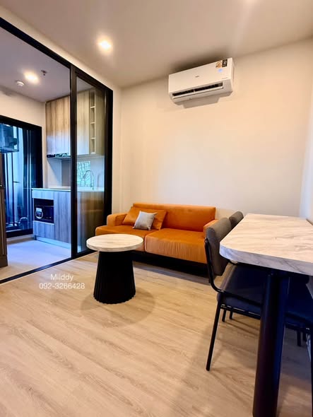 living room of Metris Lat Phrao