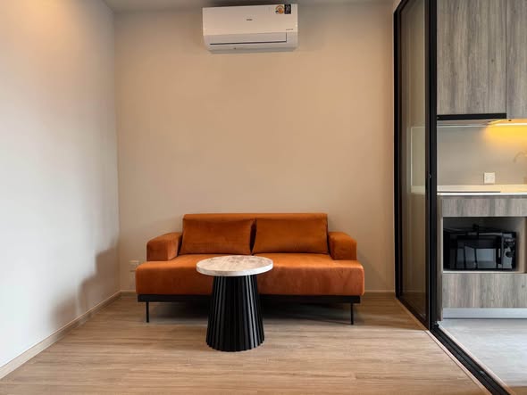 living room and room interior of Metris Lat Phrao