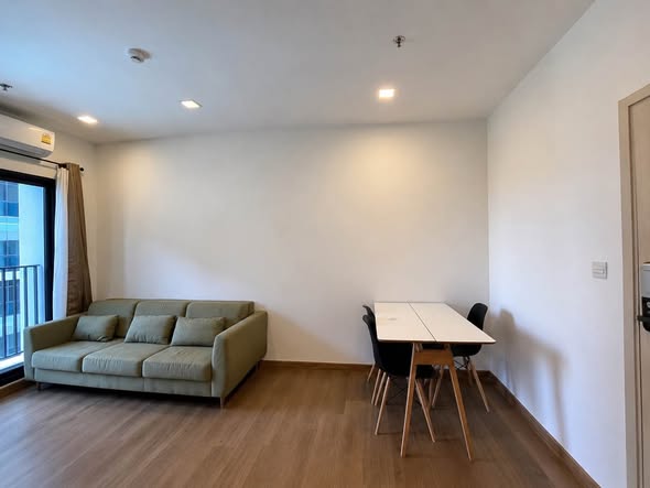 living room of Metris Rama 9-Ramkumhang