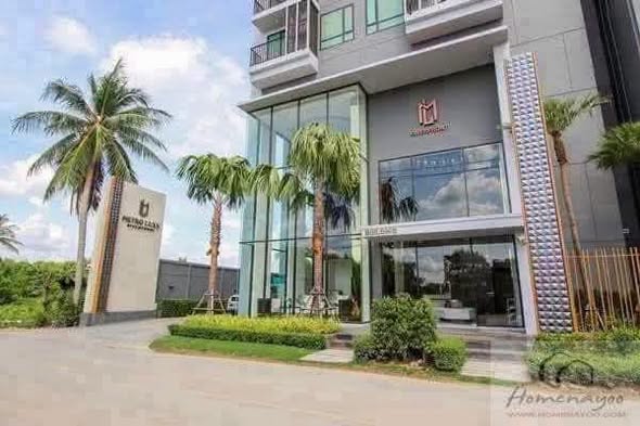 Metro Luxe Riverfront Rattanathibet