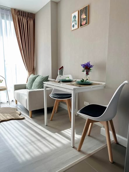 living room and room interior of Metro Luxe Riverfront Rattanathibet