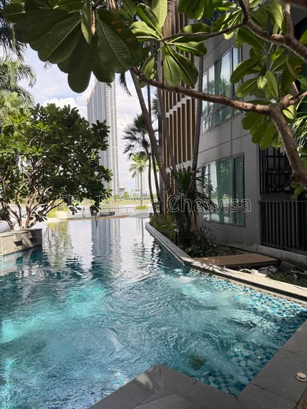 pool of Metro Luxe Riverfront Rattanathibet