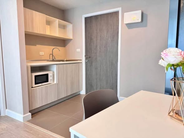 room interior of Metro Luxe Riverfront Rattanathibet
