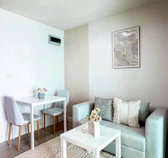 living room of Metro Park Sathorn 3C
