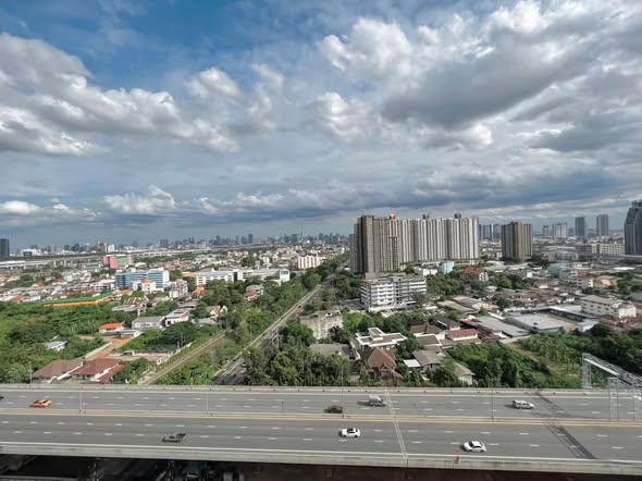 Metro Sky Prachachuen