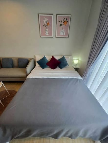 bedroom of Metro Sky Wutthakat