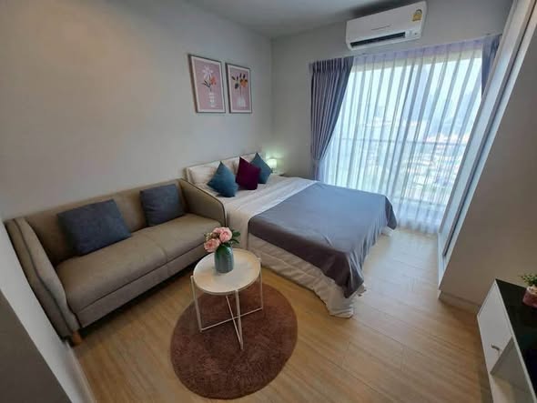 bedroom of Metro Sky Wutthakat