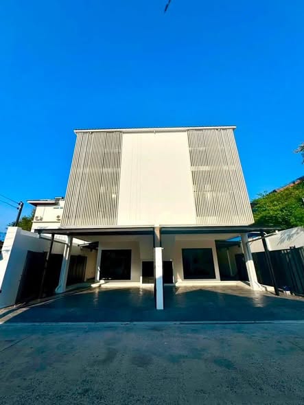 Modern Luxury