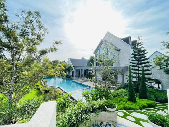 pool of Modi house โมดิเฮาส์ ตัวจริงเรื่องบ้านน้อคดาวน์ บ้านสำเร็จรูป