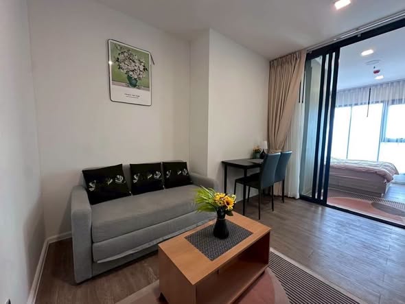 bedroom and living room of Modiz Sukhumvit 50 โมดิซ สุขุมวิท 50