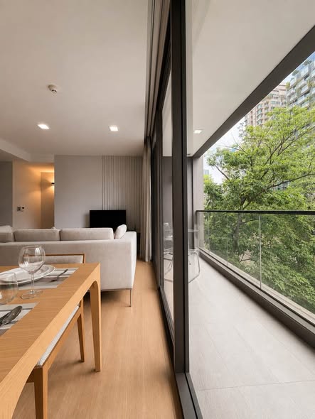 living room and room interior of Mona Suite Service Apartment – Sukhumvit31