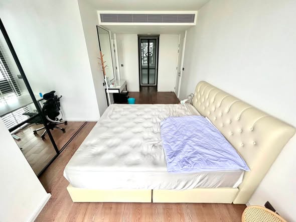 bedroom of MUNIQ Sukhumvit 23