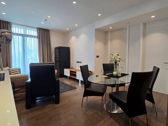 living room and room interior of MUNIQ Sukhumvit 23
