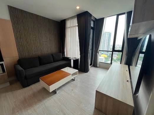 bedroom of Mövenpick Ekkamai Bangkok