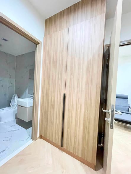 room interior of Na Reva Charoennakhon