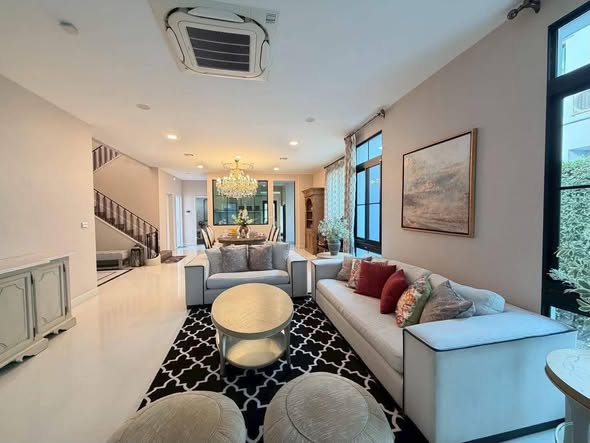 living room of Nantawan Rama 9 – New Krungthepkreetha