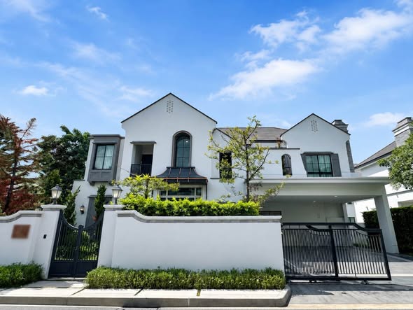 Nantawan Rama 9 Srinakarin