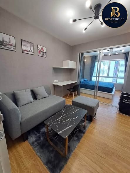 living room and bedroom of Napa nail&salon