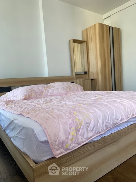 bedroom of Narathorn Place