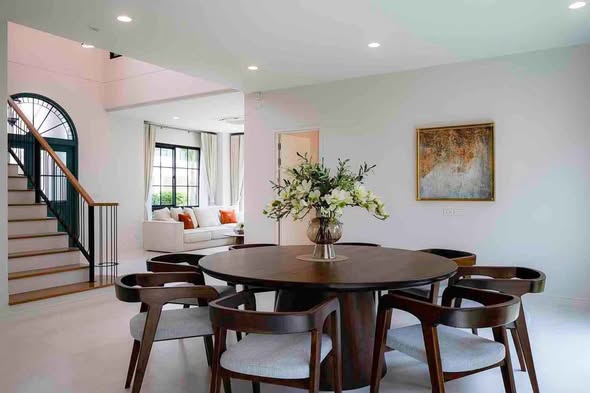 living room and room interior of Narinsiri Rama 9 – Krungthep Kreetha