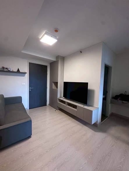 living room of Niche id Pakkret Station