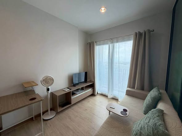 bedroom and living room of Niche MONO Sukhumvit Bearing