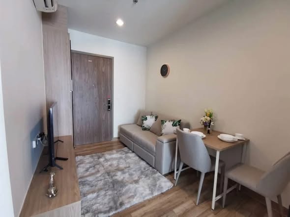 living room of Niche MONO Sukhumvit Bearing