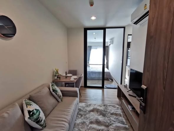 living room of Niche MONO Sukhumvit Bearing