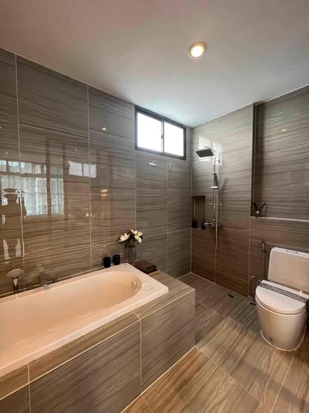 room interior and bathroom of Nirvana Define Srinakarin-Rama9