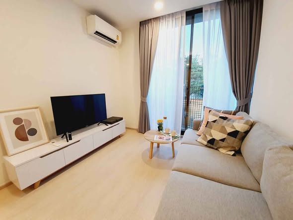 bedroom and living room of Noble Ambience Sukhumvit 42