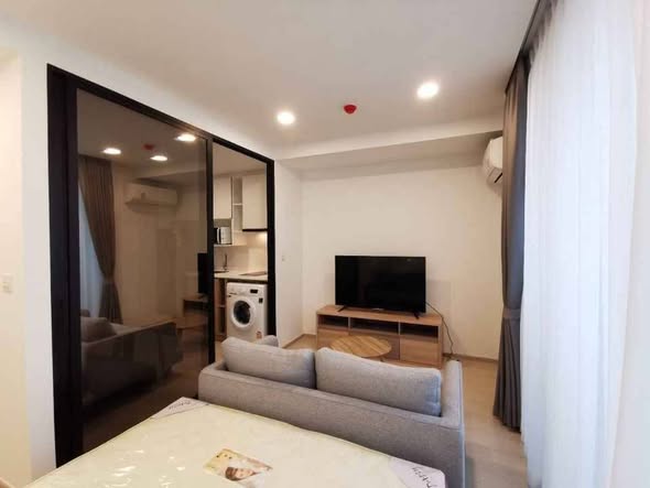 bedroom and room interior of Noble Ambience Sukhumvit 42