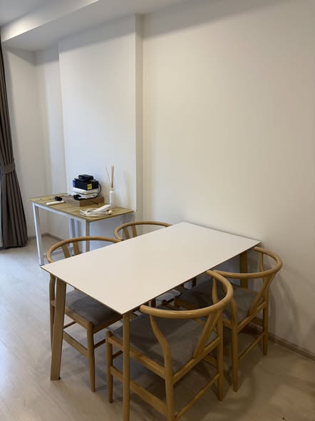 room interior of Noble Ambience Sukhumvit 42