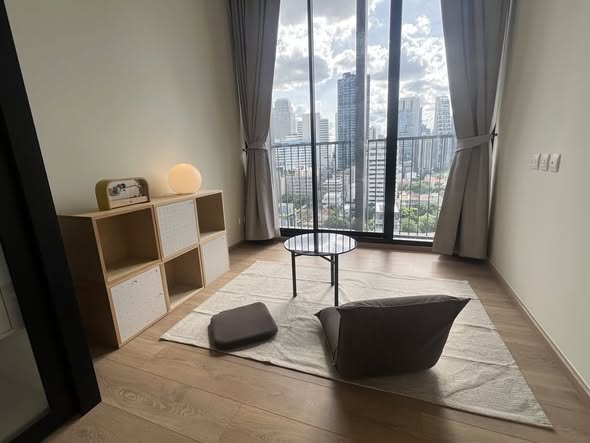 bedroom and living room of Noble Around Sukhumvit 33