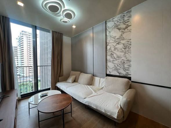 bedroom and living room of Noble Around Sukhumvit 33
