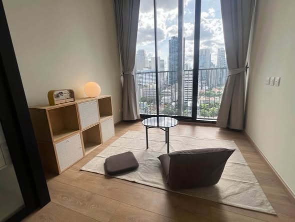 bedroom and living room of Noble Around Sukhumvit 33